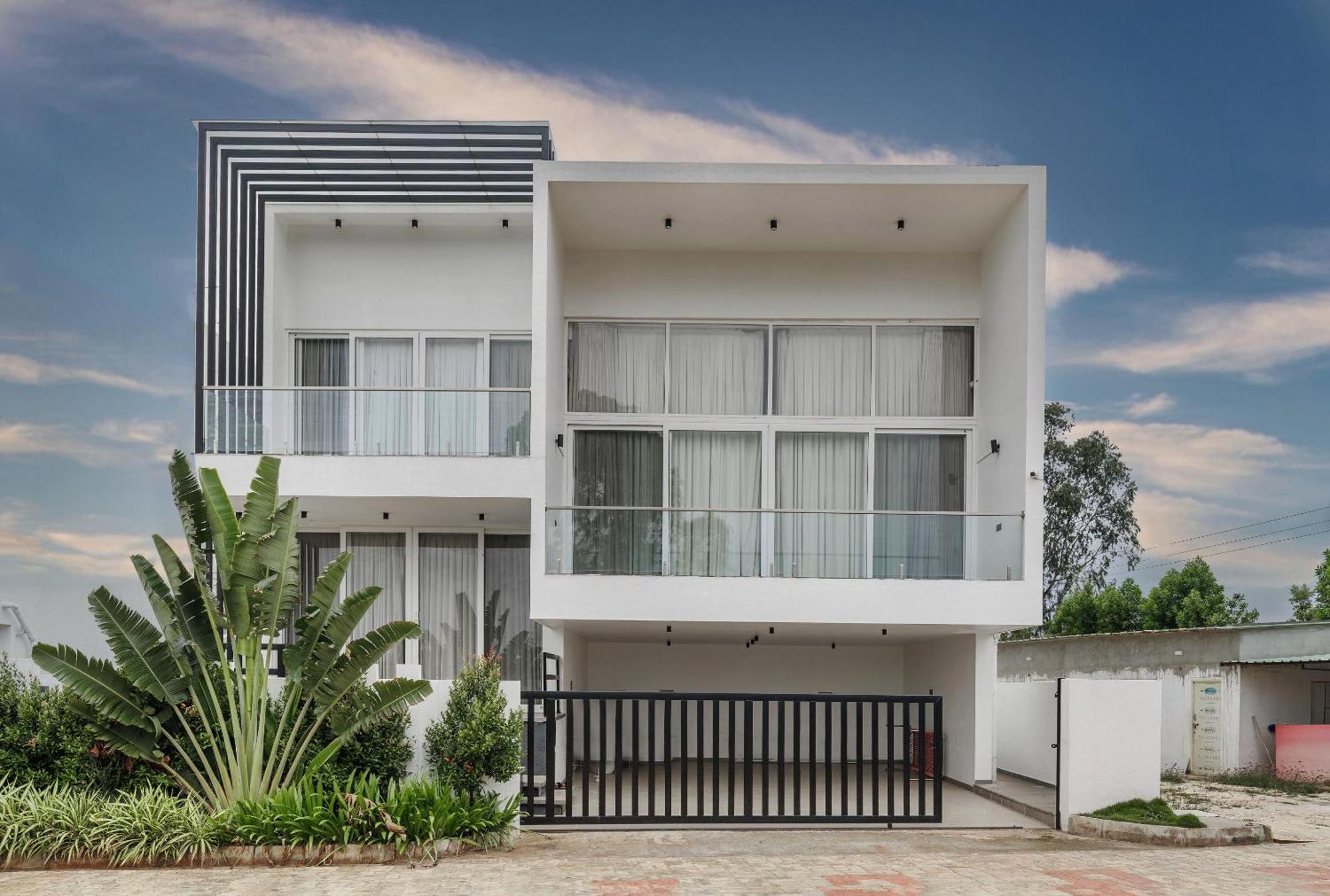 Celestial Sapphire Villa Pvt Pool Veg Food 4Bhk Dod Ballāpur 외부 사진